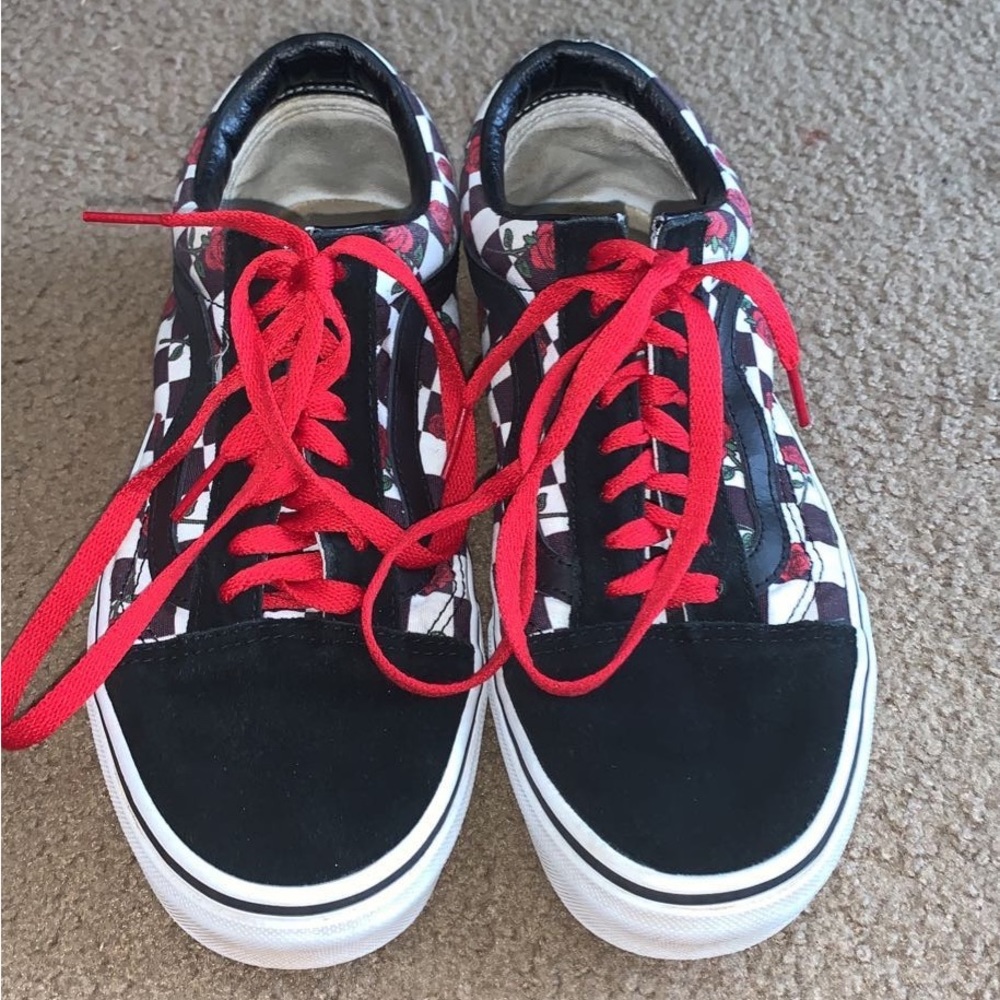 Black and white checkered rose tie van shoes